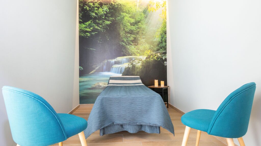 un lit au chambre funeraire